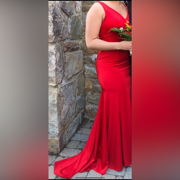 Let’s Red Ball Gown/Prom Dress size S - Picture 5 of 11